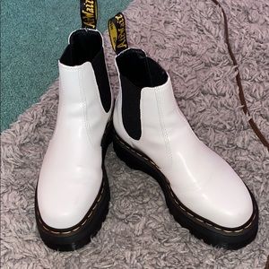 Dr. Martens 2976 Quad Chelsea Boots